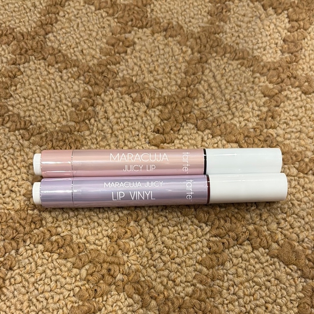 Tarte Maracuja Juicy Lip in Honeysuckle and Maracuja Juicy Lip Vinyl in Hibiscus